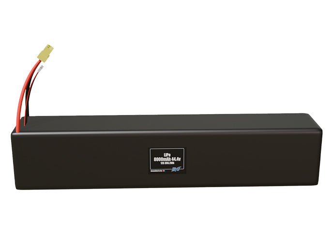 Front-facing render of the 44.4V 8000mAh Lite 12S end to end LiPo battery, assembled in the USA by maxamps, for drone and robotics applications.