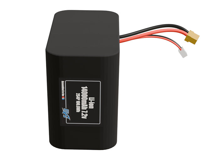 Front-facing render of the 7.2V 14000mAh 2S4P Lithium-Ion battery, assembled in the USA by maxamps, for drone and robotics applications.